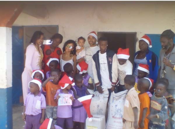Hands on Africa supports school children