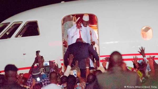 Jammeh leaves with 50 people, top security aides