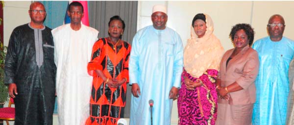 6 Cabinet Ministers take oath of office