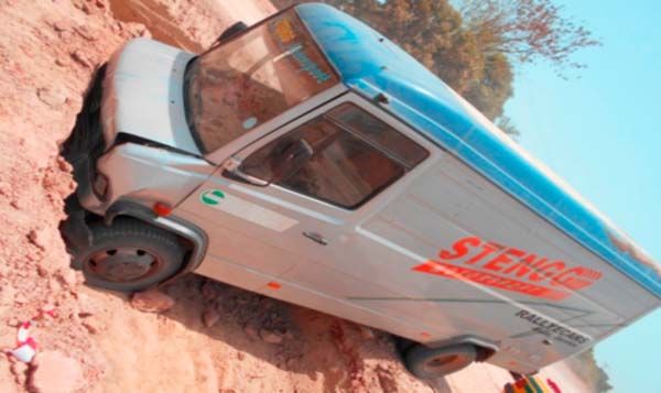 Minivan plunges into over two-metre-deep hole on Latriya-Jambanjelly Highway