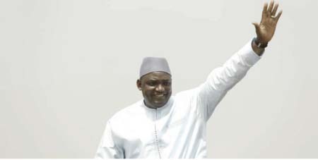 Gambie : une activiste dénonce les manœuvres politiques de Barrow