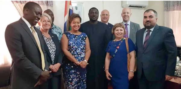  Foreign minister receives Poland ambassador, members of International Democratic Community