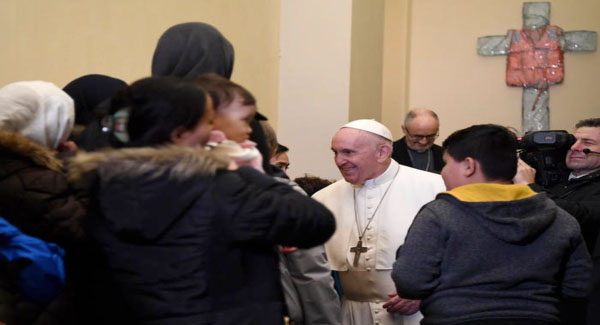Blocking boats, ships doesn’t solve migrant problem - Pope