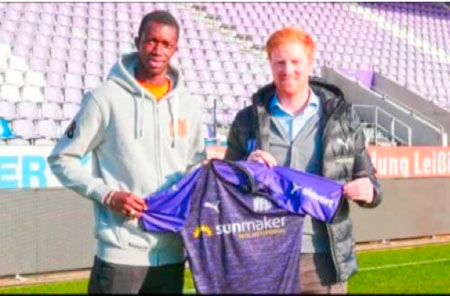 Assan Ceesay signs loan deal with German 2nd tier