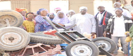 Governor warns farmers against selling farm implements