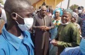 Barrow donates D2m to Basse market fire victims