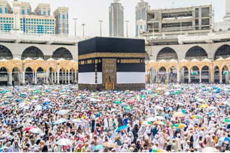 Coronavirus: Saudi Arabia suspends ‘umrah’ pilgrimage