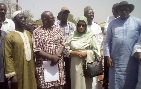 Timber dealers give D150,000 to Basse market fire victims
