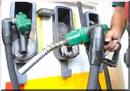 MESURES D’ACCOMPAGNEMENT CONTRE LE COVID-19:LE GOUVERNEMENT PROPOSE UNE BAISSE DU PRIX DU CARBURANT 